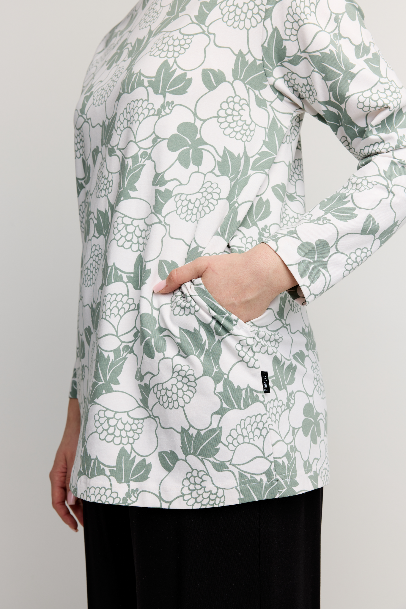 22784443005_6; 22784443004_6; 22784443003_6; 22784443002_6; 22784443001_6; Finlayson ANNUKKA Trikootunika Vaalea salvianvihreä / S