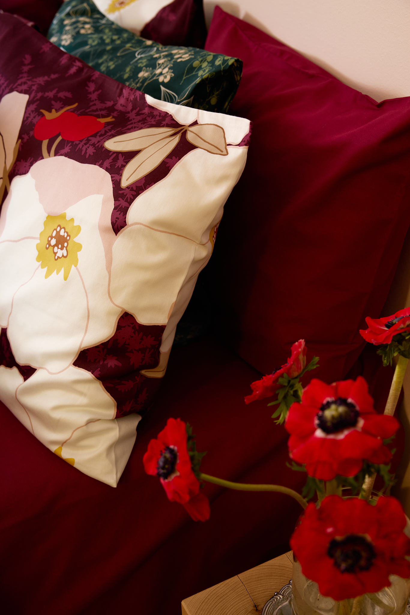 60138-5489-01-10_2; Finlayson Rosa Satiinityynyliina Luumu / 50x60 cm