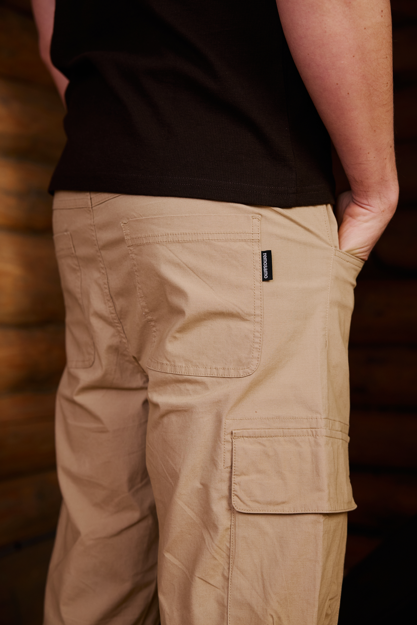 22782547005_6; 22782547004_6; 22782547003_6; 22782547002_6; Finlayson Reino Shortsit Hiekka / M