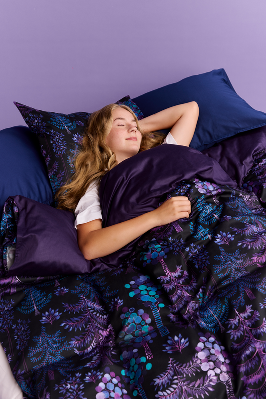 Sadussa satiinipussilakanasetti lahjaopas