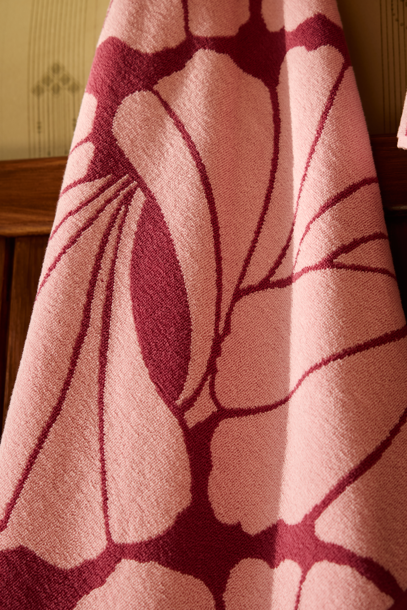 70576-5469-03-06_2; Finlayson Lilia Kylpypyyhe Roosa / 70x150 cm