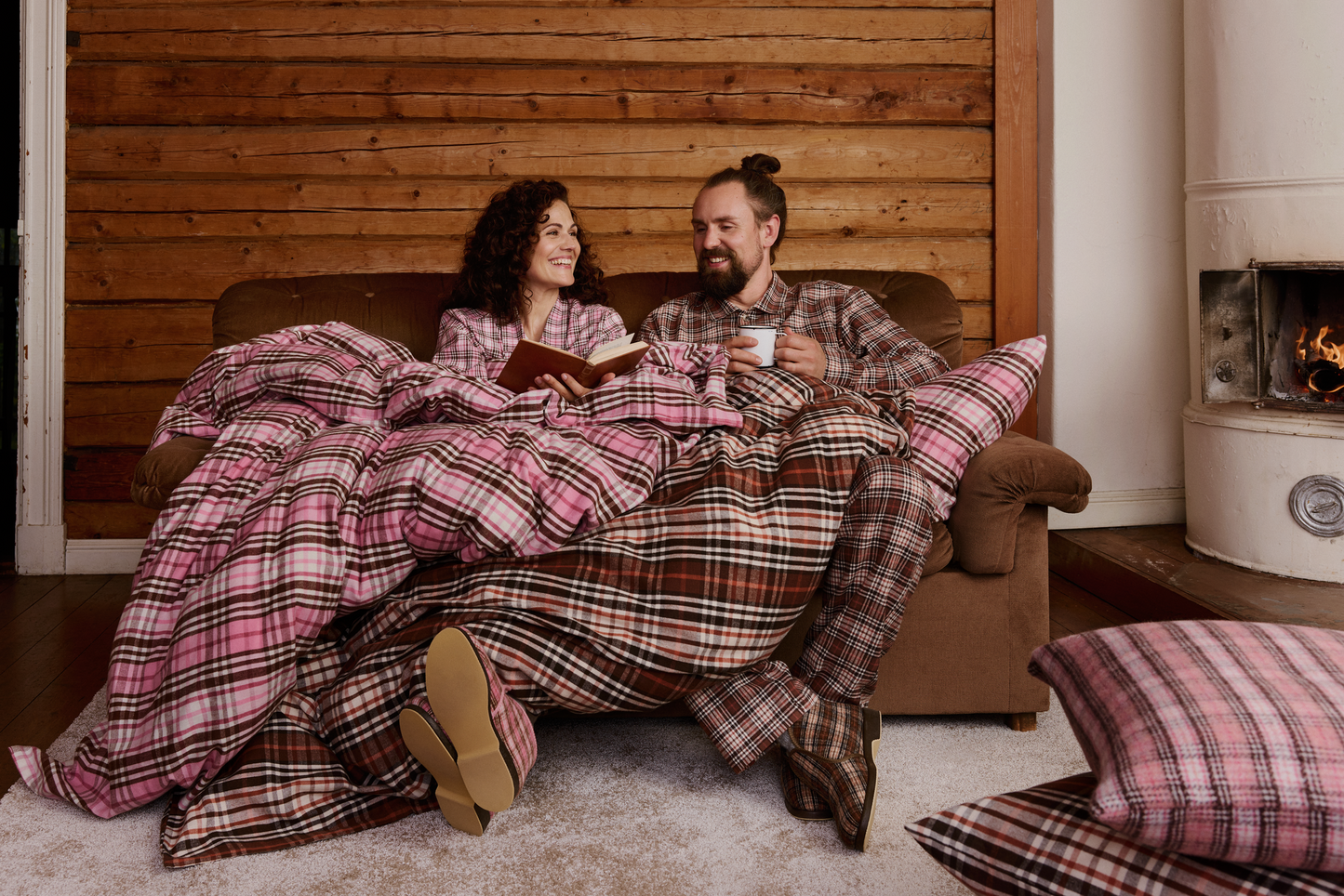 60679-4301-01-06_4; Finlayson Reino&Aino Pussilakanasetti Pinkki / 150x210 + 50x60 cm