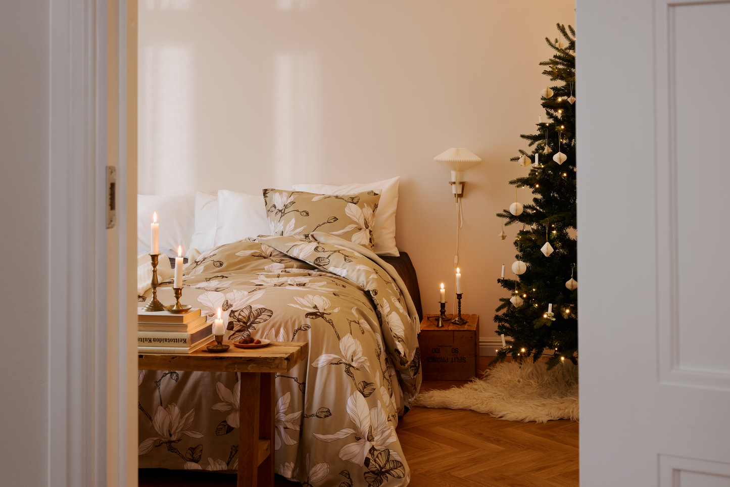 60712-4667-23-06_2; Finlayson Magnolia Satiinipussilakanasetti Beige / 150x210 + 50x60 cm