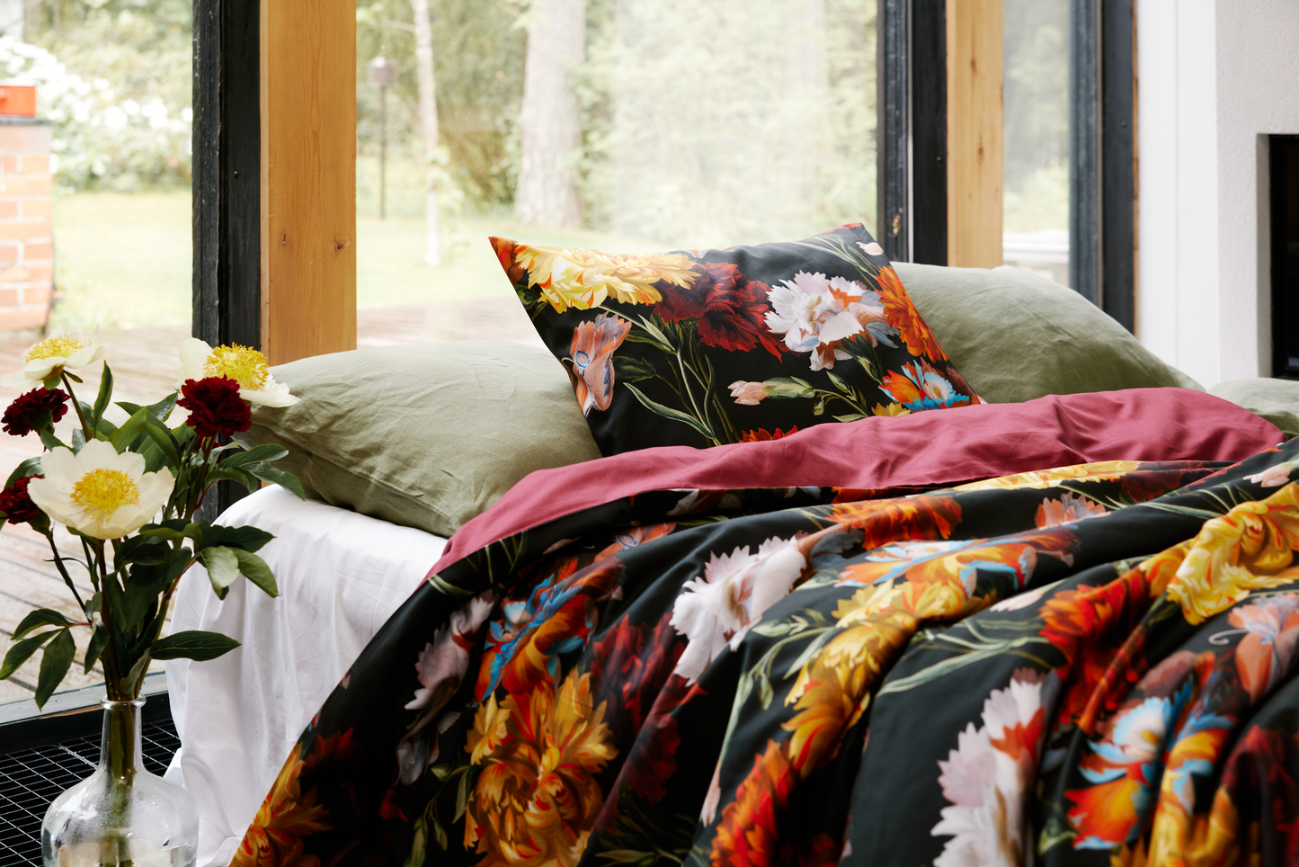 60712-5405-01-06_2; Finlayson FI Kukkia Satiinipussilakanasetti