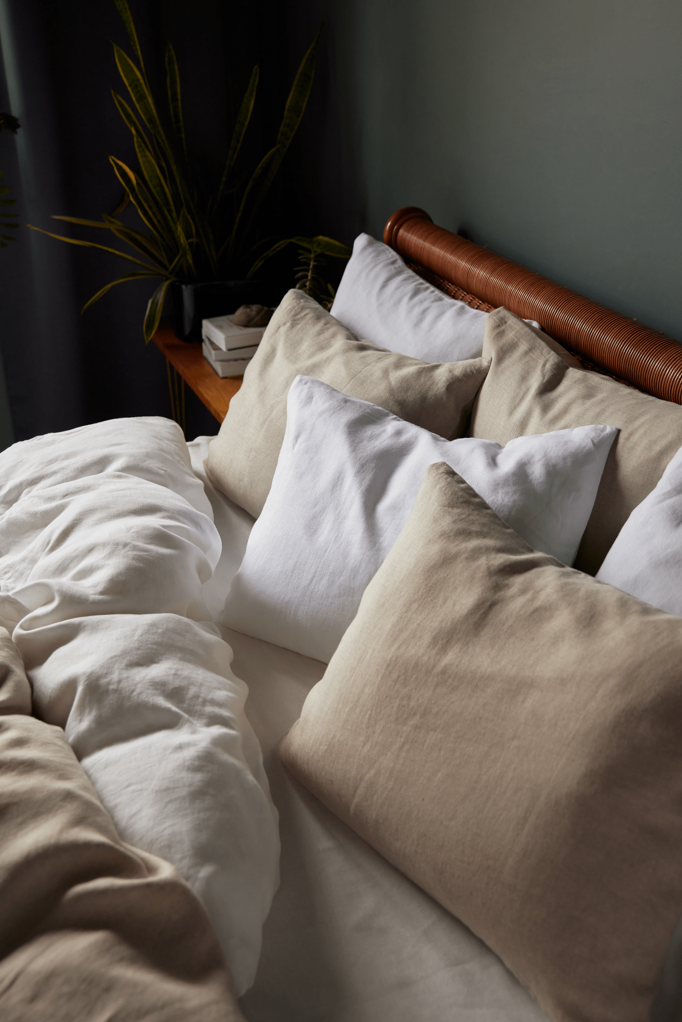 60755-0100-02-05_4; Finlayson FI Jesus pellavapussilakanasetti Valkoinen / 240x220 + 50x75 cm