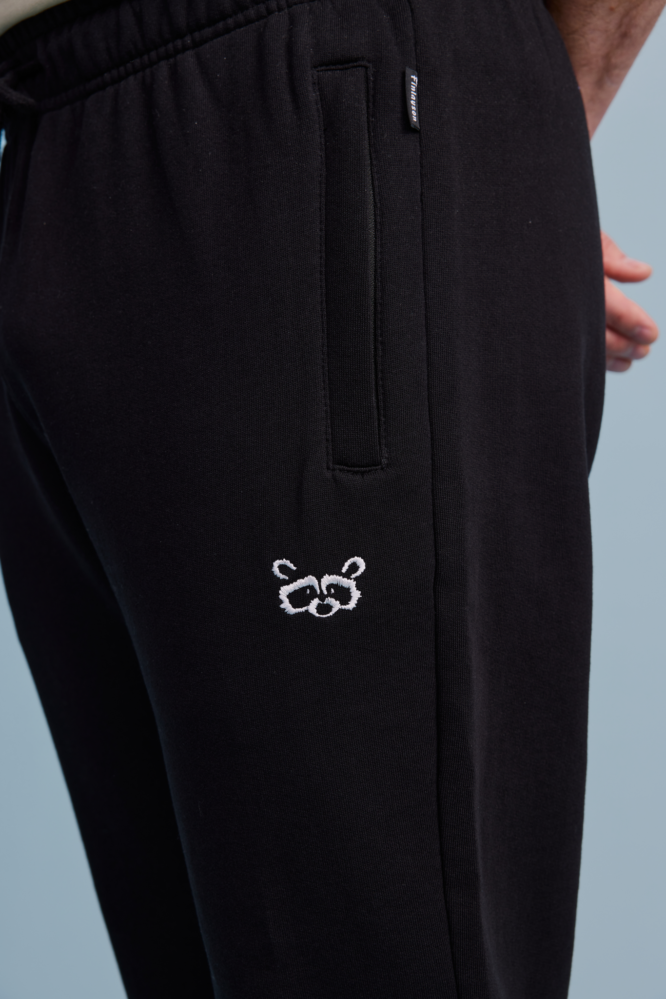 22601474005_4; 22601474004_4; 22601474003_4; 22601474002_4; 22601474001_4; Finlayson Pesue Collegehousut Musta / S