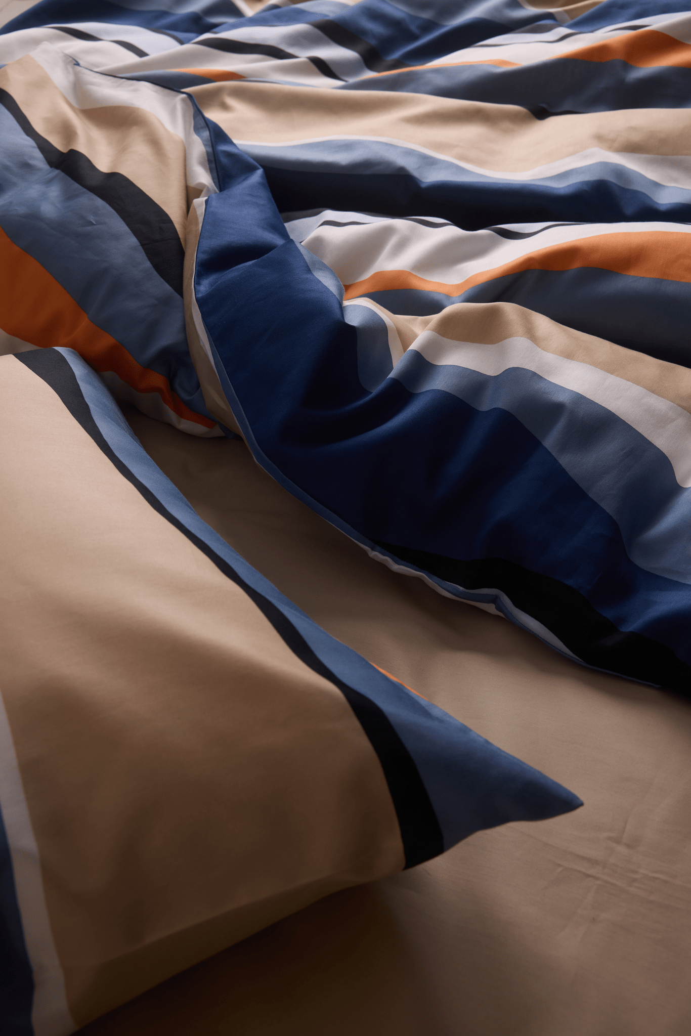 60712-4430-12-06_2; Finlayson Aamu Satiinipussilakanasetti