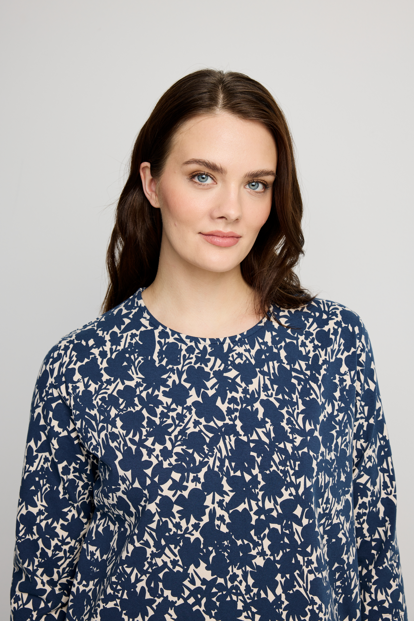 22784445005_1; Finlayson KATVEESSA Trikoomekko Tummansininen / Luonnonvalkoinen / XXL 