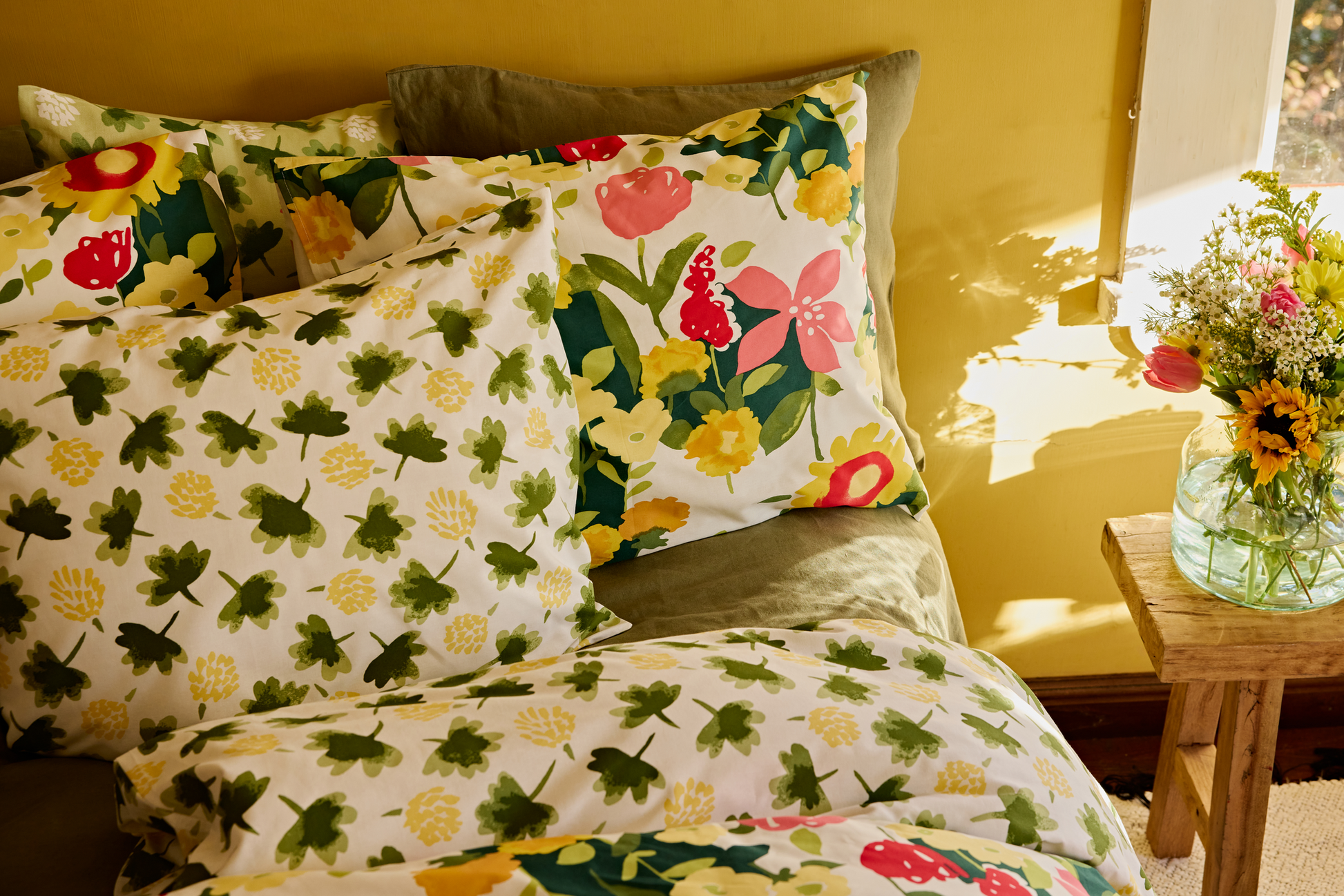 60652-5484-01-06_3; Finlayson Ihana Pussilakanasetti Keltainen / Vihreä / Punainen / 150x210 + 50x60 cm 