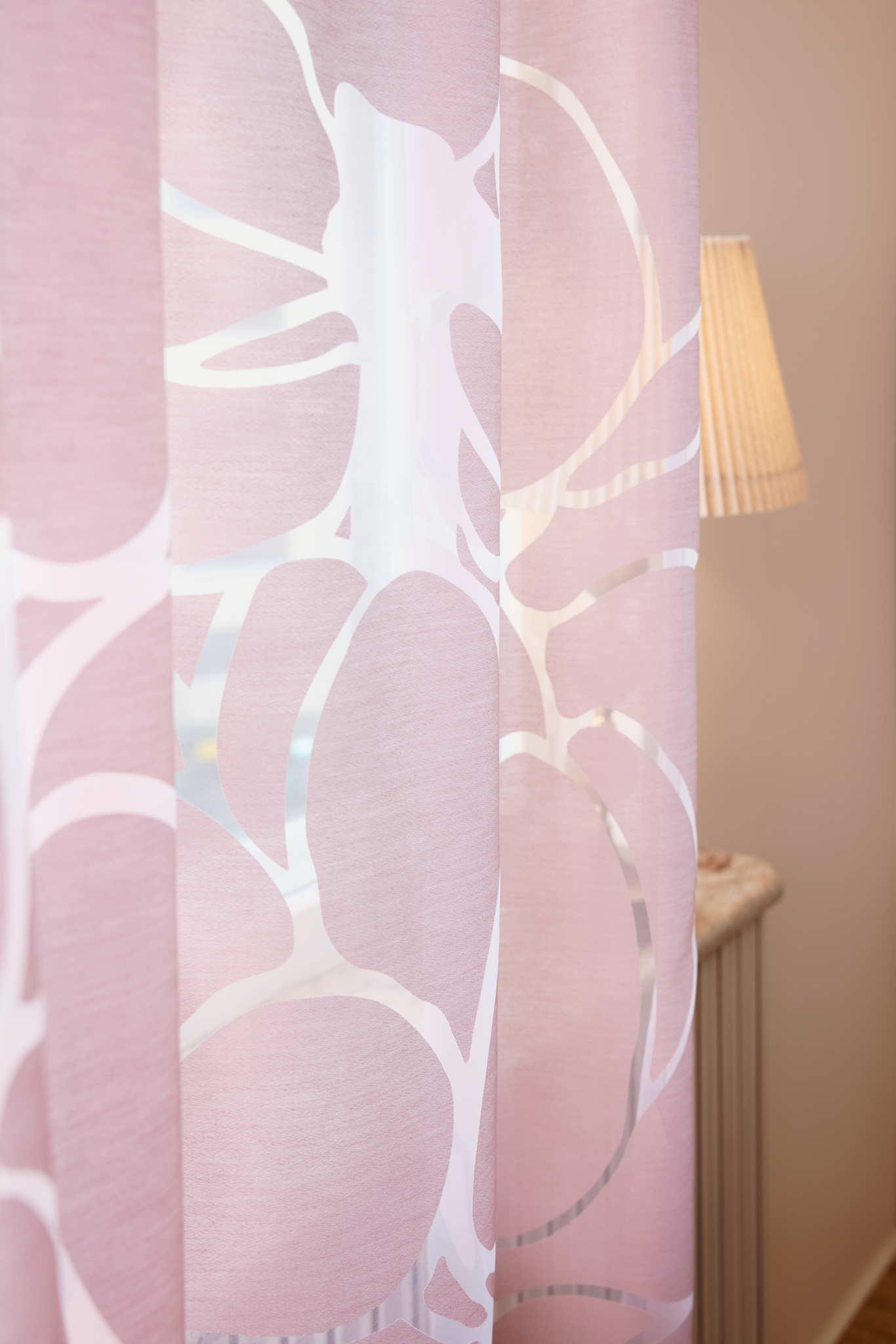 107217-4300_2; Finlayson Makeba  Malva / 140x250 cm 