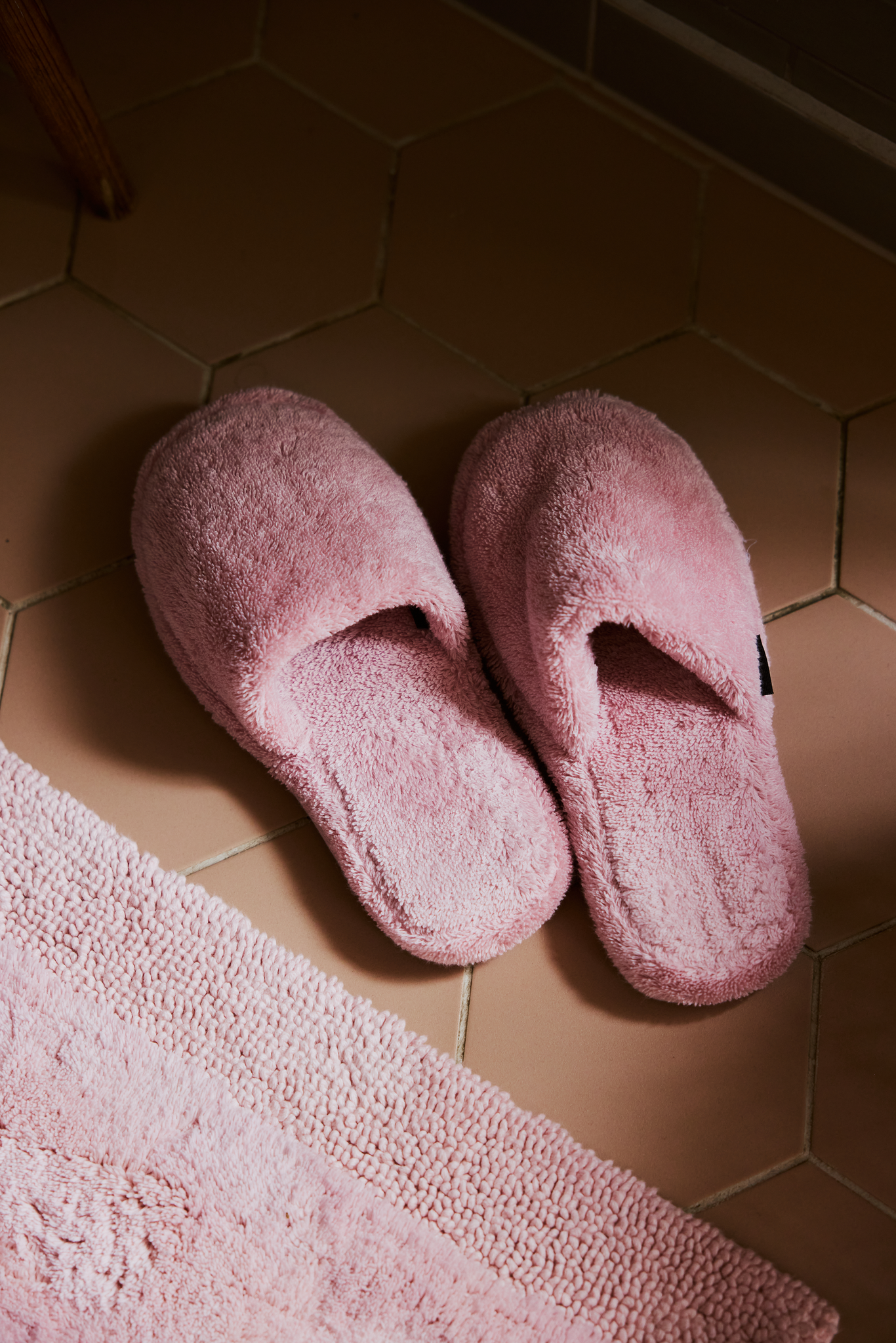 70295-0001-08-12_1; 70296-0002-08-12_1; Finlayson Hali Kylpytossut Roosa / 40-43 