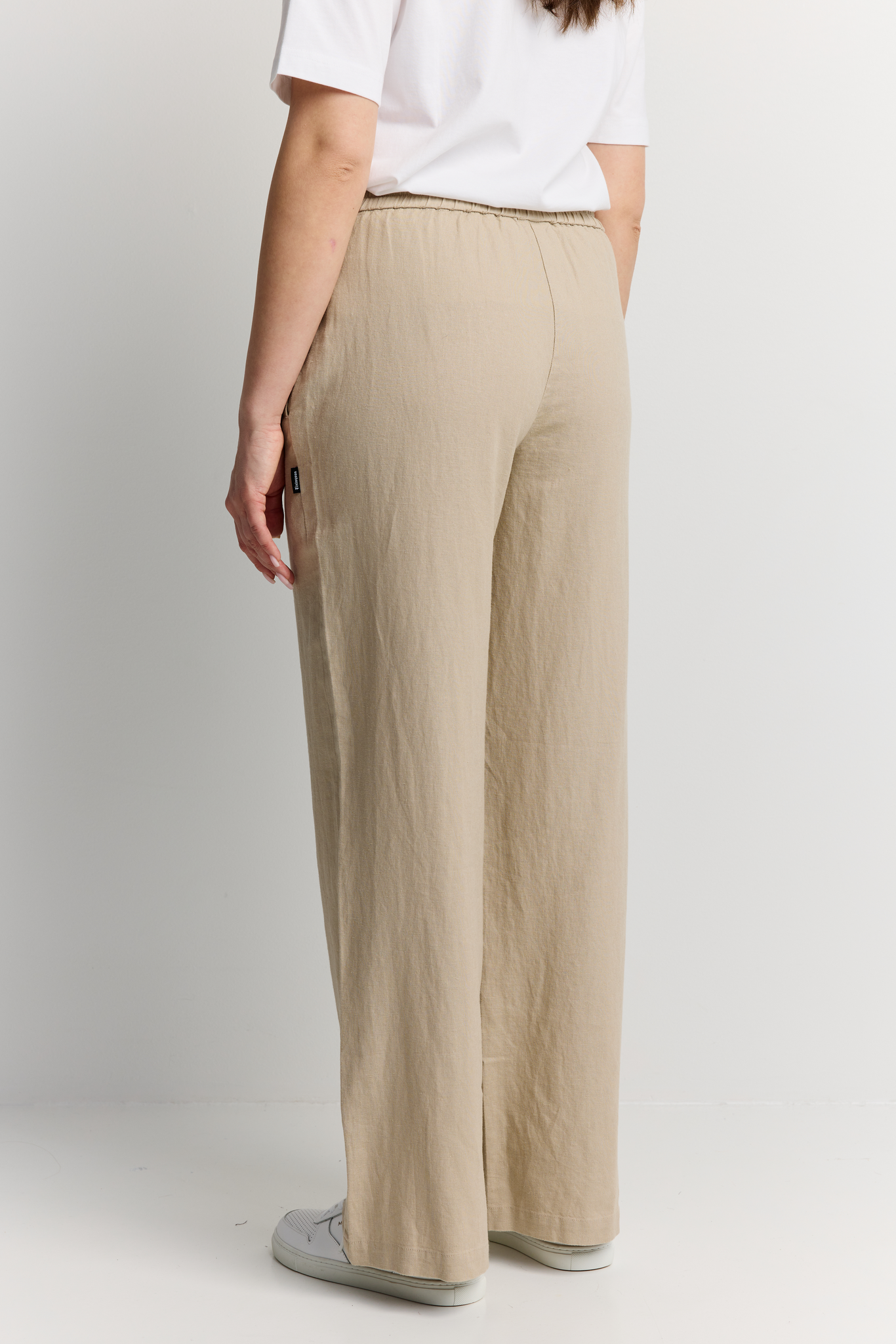 22782470006_4; 22782470005_4; 22782470004_4; 22782470003_4; 22782470002_4; 22782470001_4; Finlayson  Housut Vaalea khaki / 36 