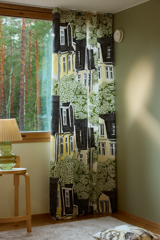 Puukylä-verho vallilan-outlet-verhot-ja-matot