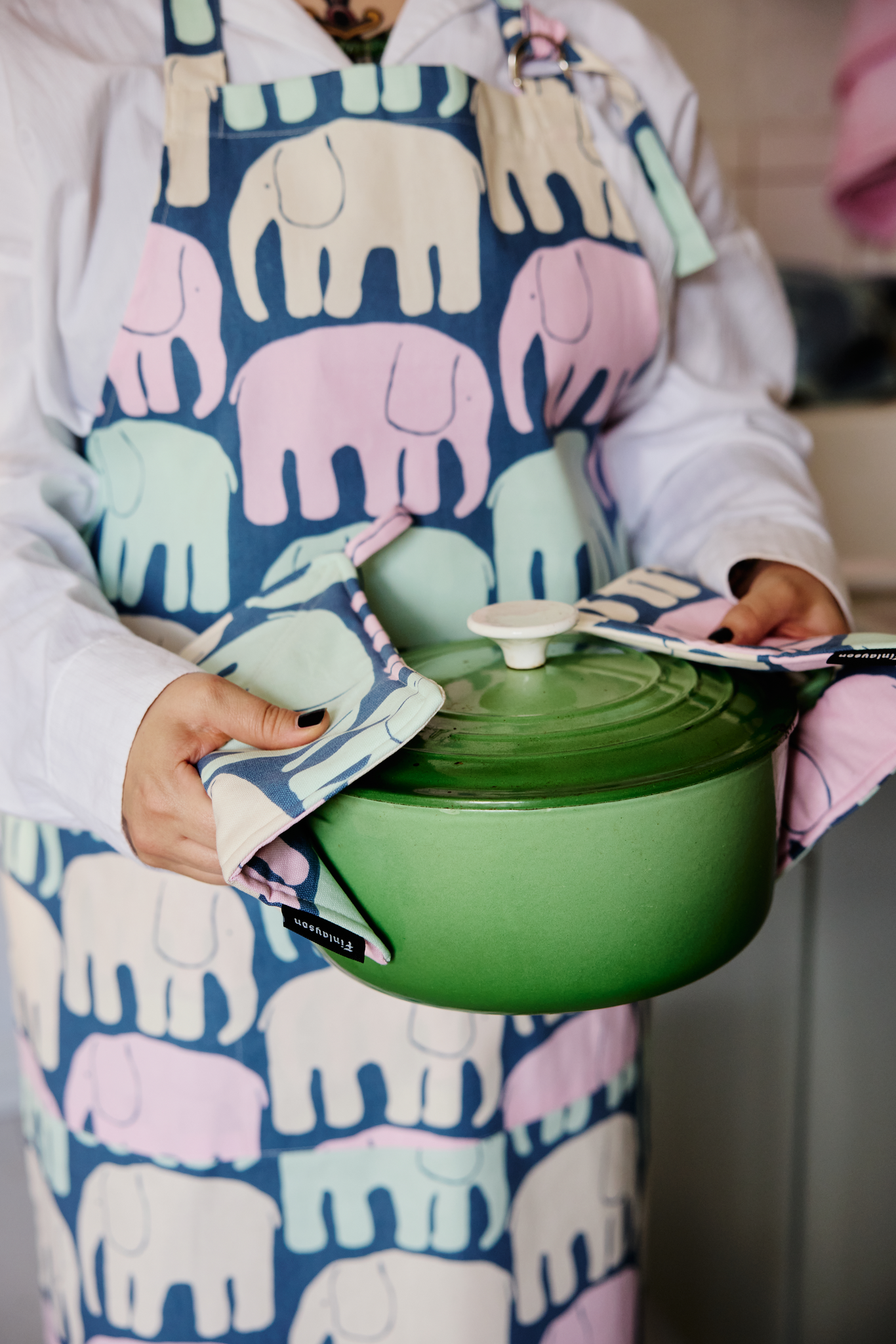 80040-4547-30-10_1; Finlayson Elefantti Essu Multi Siniharmaa / Pastelli / 70x85 cm 