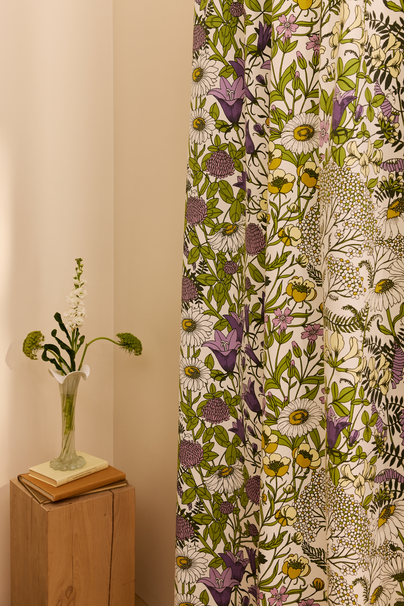 109006-6301_1; Finlayson Ahomaa Curtains Sininen-valkoinen / 140x240 cm 