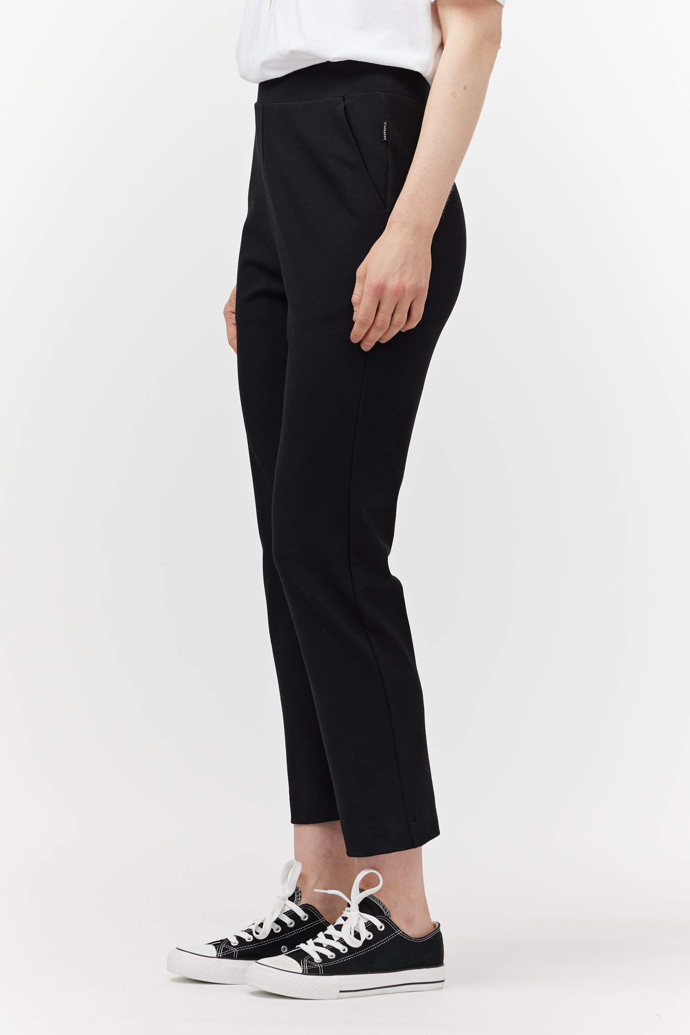22318228002_1; Finlayson Perfect Jerseyhousut Musta / S 