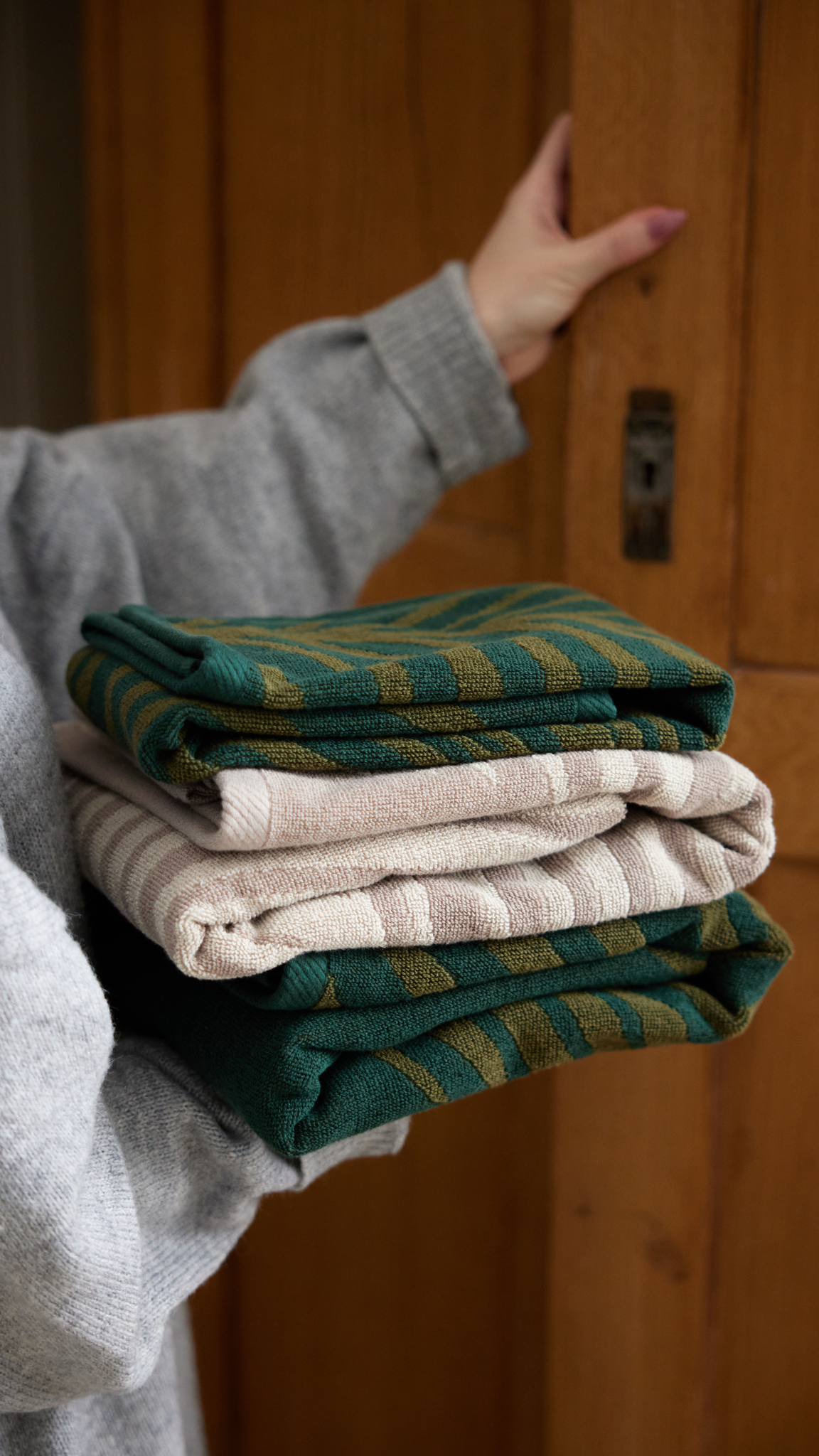 70564-5465-01-06_10; Finlayson Ikimetsä Kylpypyyhe Beige / 70x150 cm 