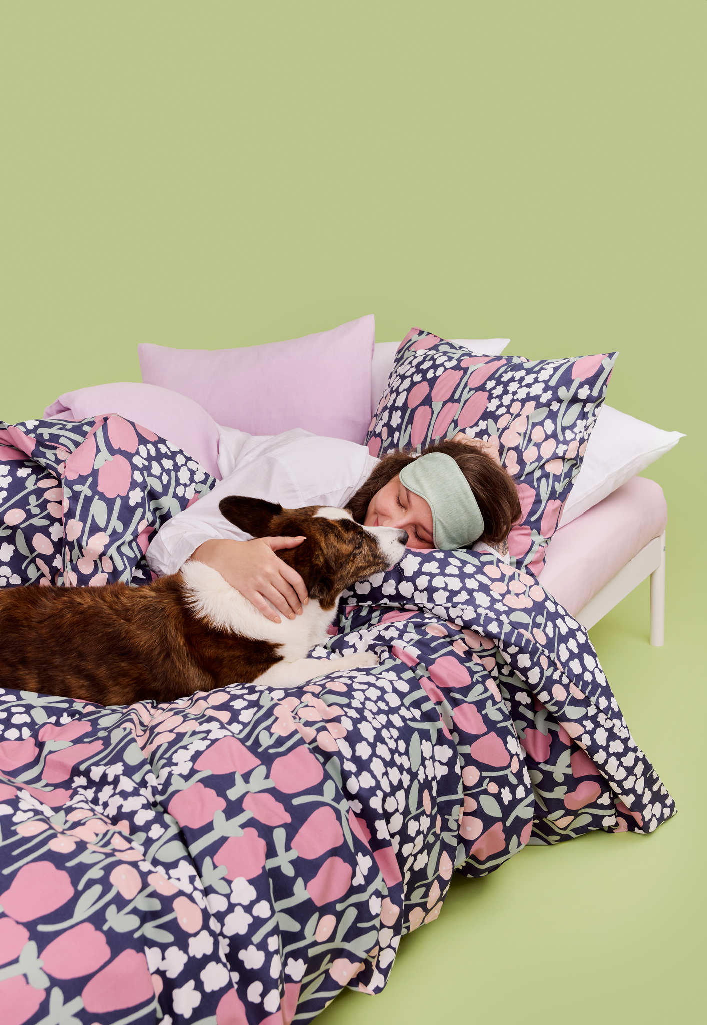 60136-5224-06-10_1; Finlayson Huiske Tyynyliina Sininen / Malva / 50x60 cm 