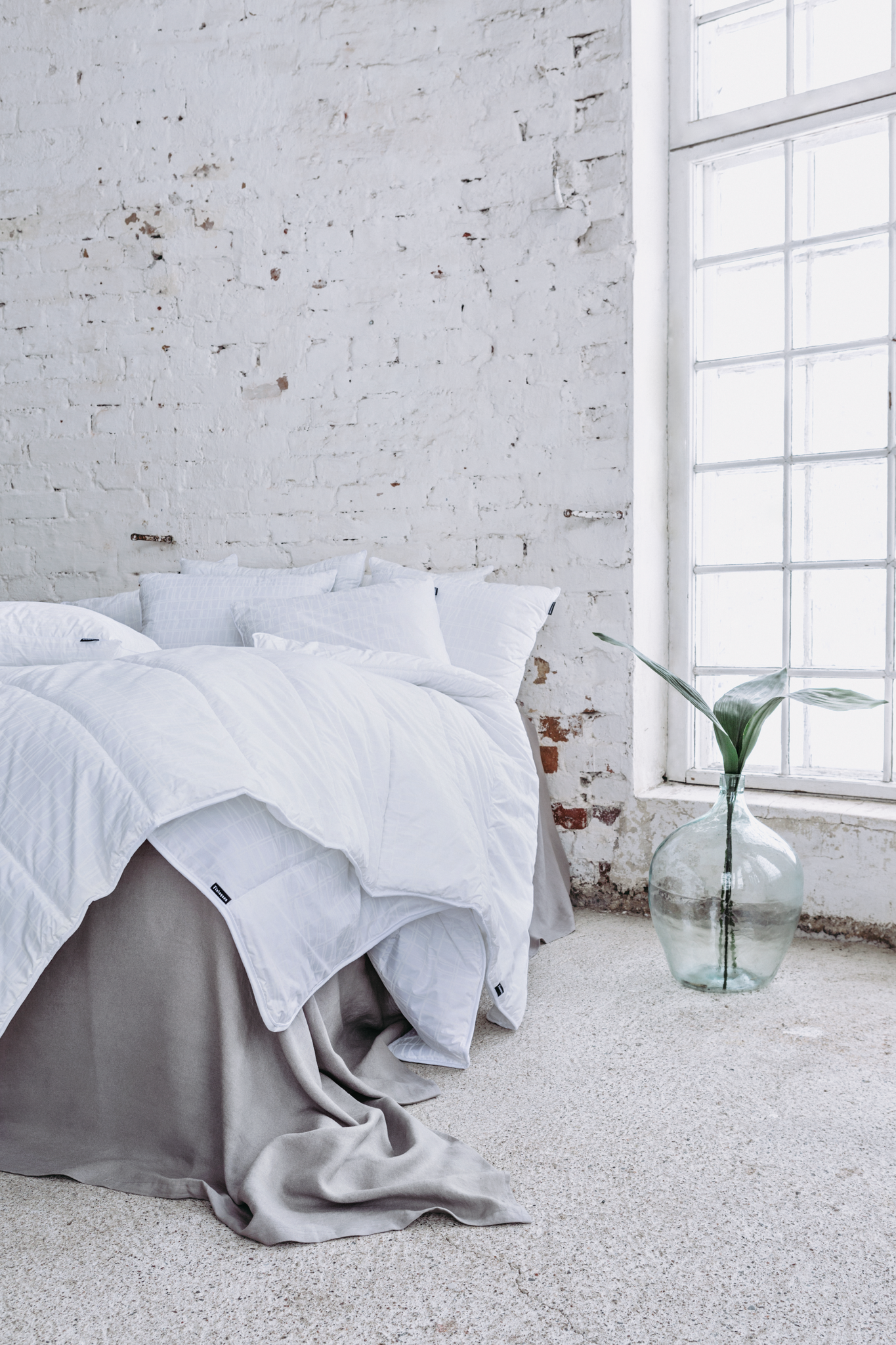 40514-3435-01-04_1; Finlayson Coronna Peitto Valkoinen / 150x200 cm 