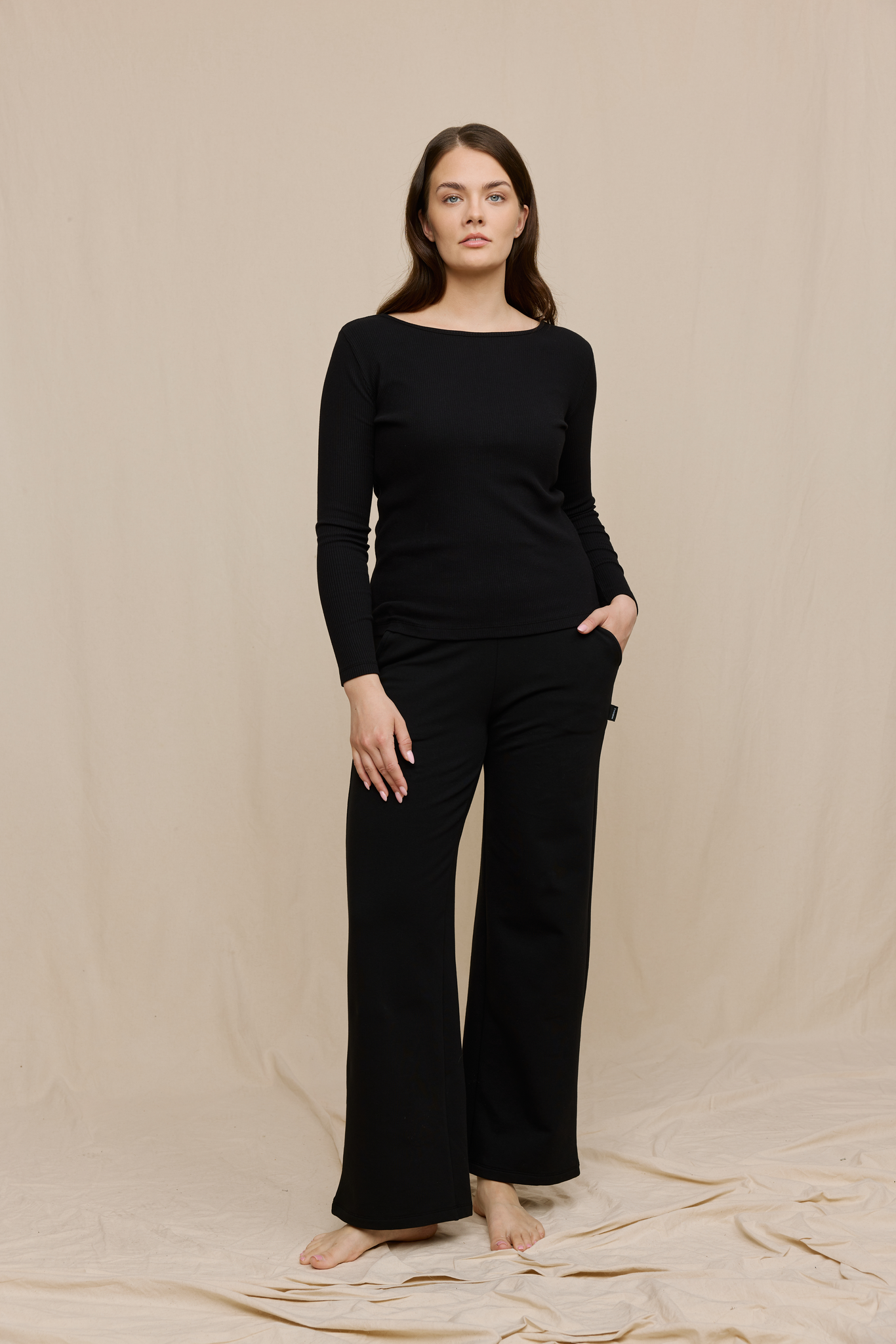 FW12001-999-XL_4; Finlayson Alda Loungepusero Musta / XL 