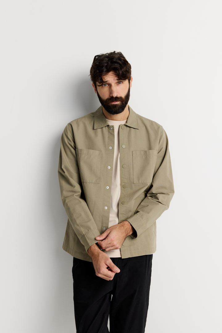 22782525003; 22782525001; 22782525002; 22782525004; 22782525005; Finlayson  Paitatakki Oliivinvihreä / XXL 