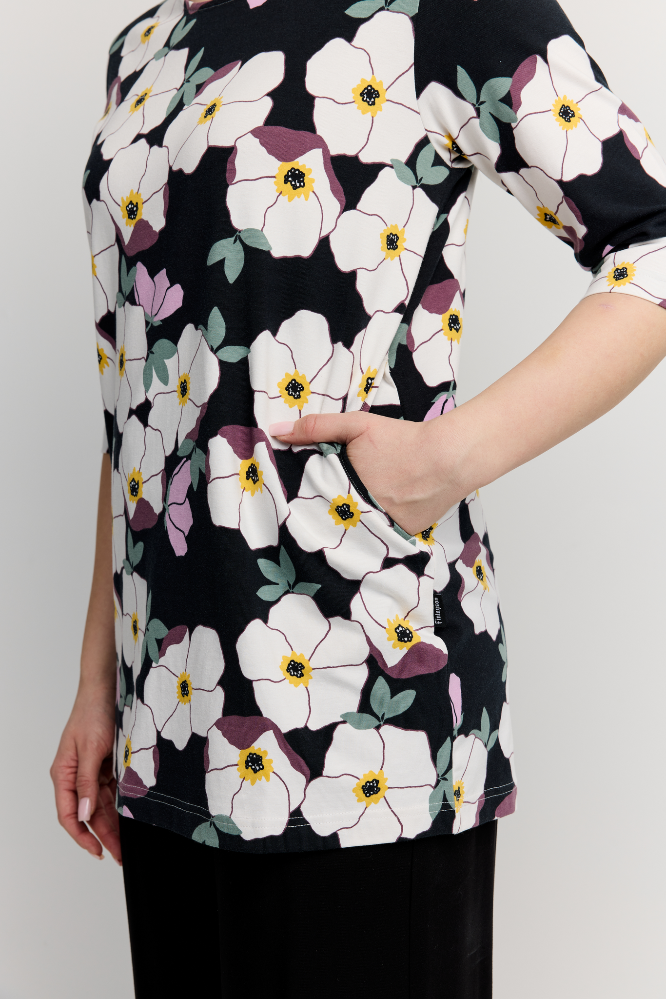 22784448005_6; Finlayson RUUSA Trikootunika Musta / Malva / XXL 