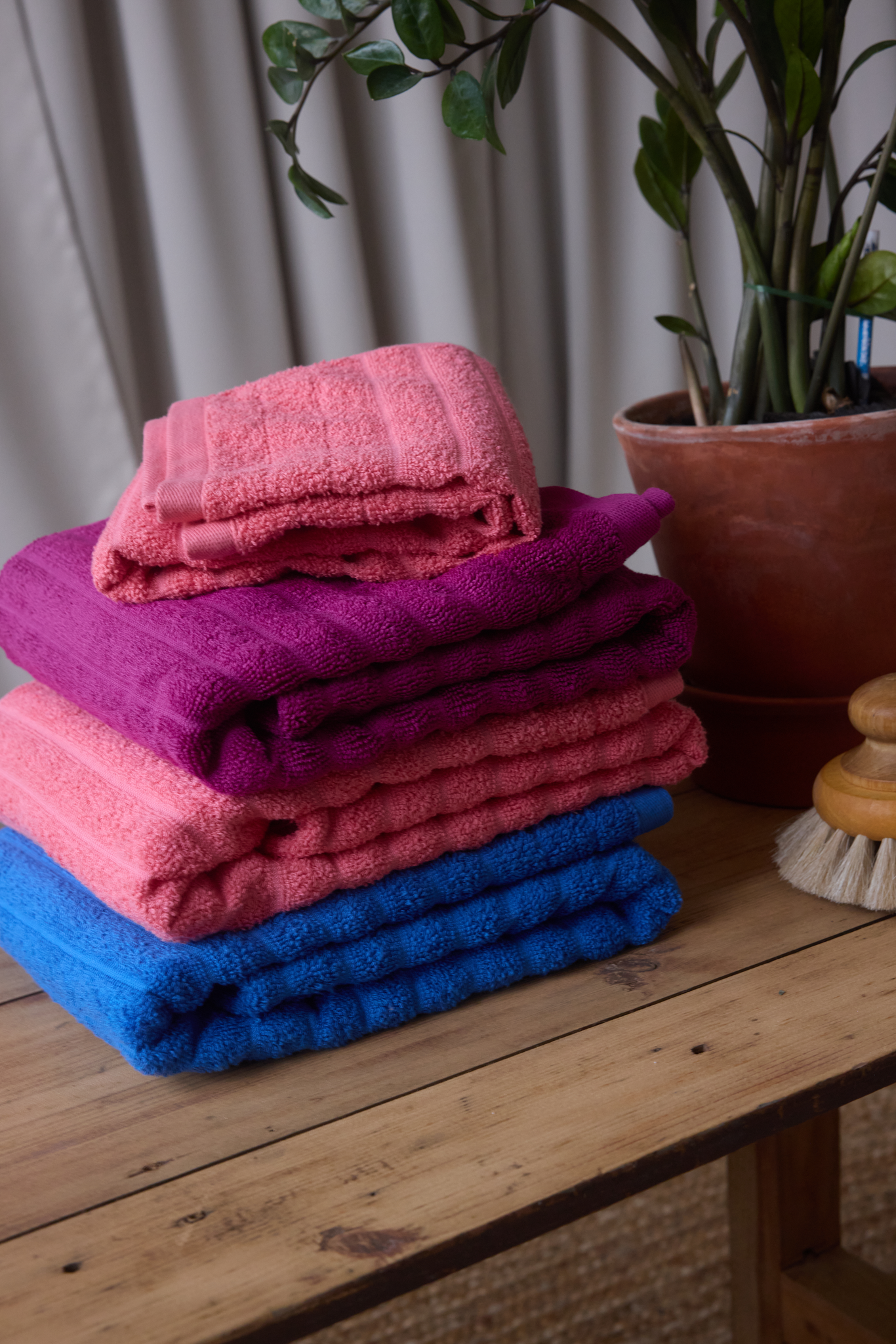 70012-0011-01-12_1; Finlayson Reilu Käsipyyhe Koralli / 50x70 cm 