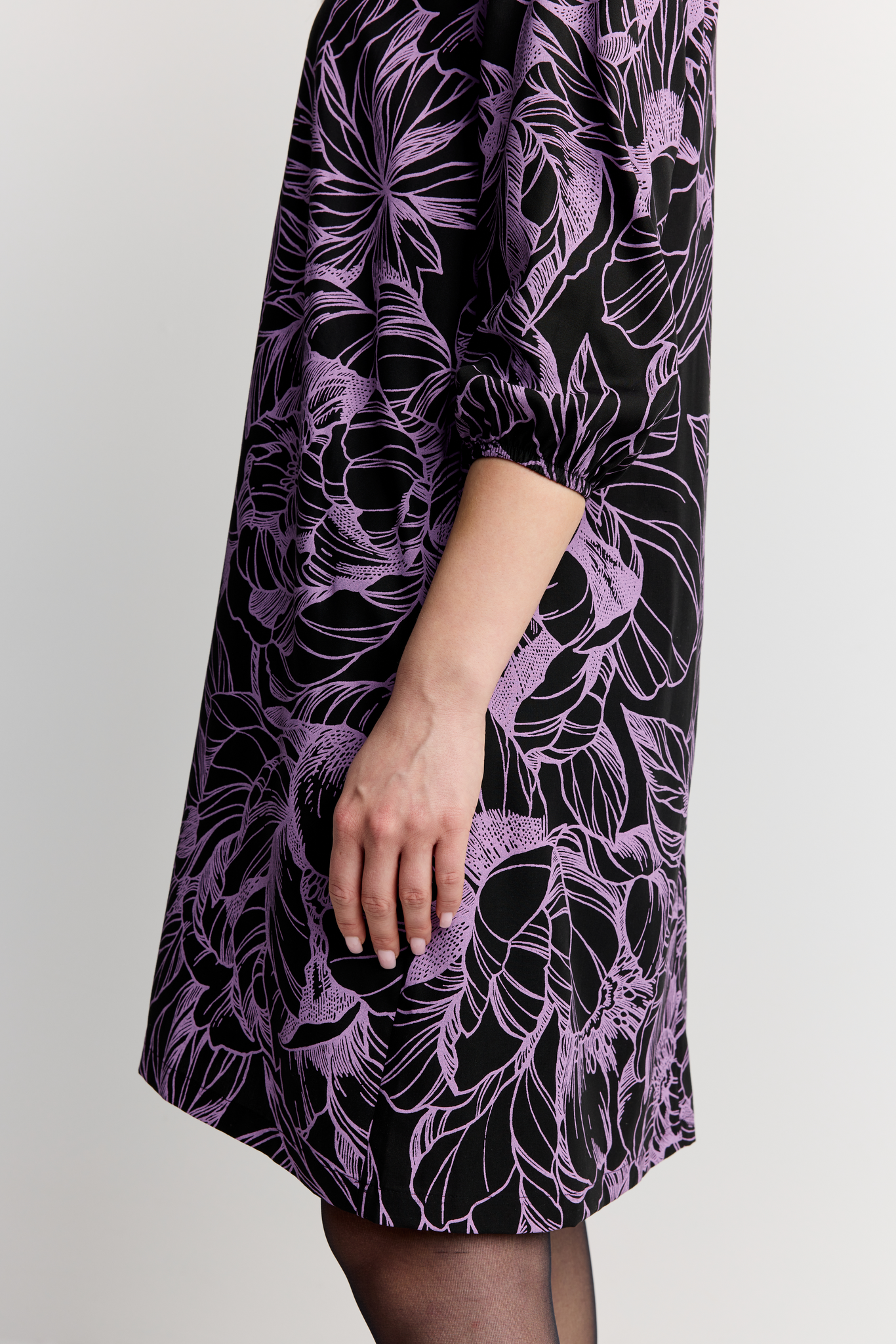 FW75001-941-S_6; Finlayson Pioni Mekko Musta / Malva / S 