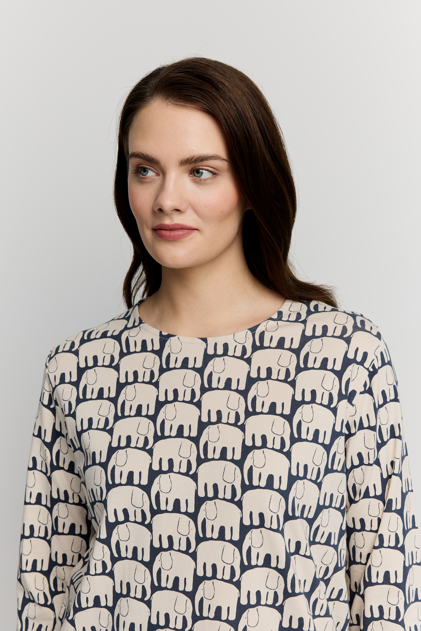 22784451006_1; 22784451005_1; 22784451004_1; 22784451003_1; 22784451002_1; 22784451001_1; Finlayson ELEFANTTI Trikoopaita Vaalea khaki / XS 