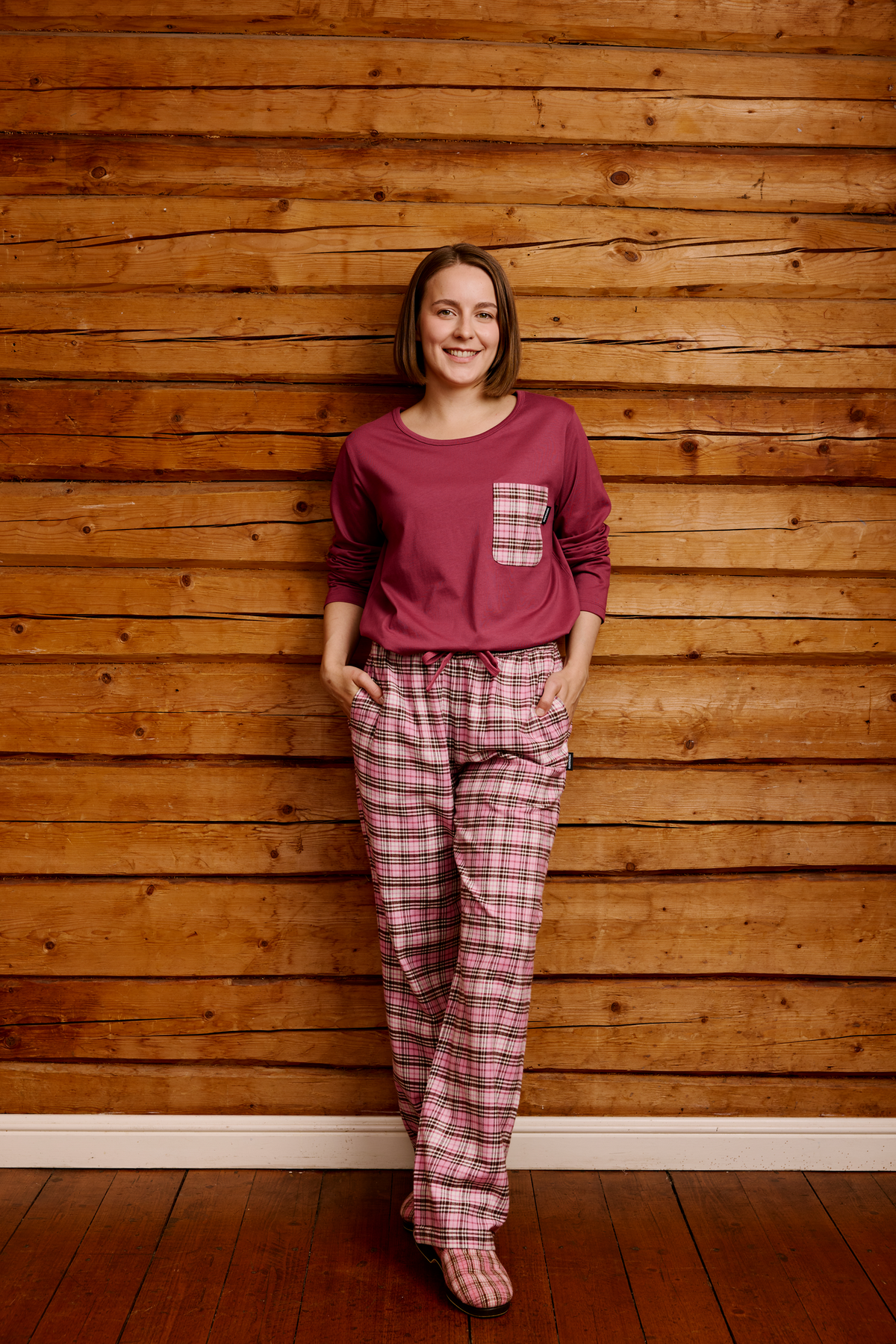 RW10002-431-XXL_2; RW10002-431-XL_2; RW10002-431-S_2; RW10002-431-M_2; RW10002-431-L_2; Finlayson Aino Pyjama Vaaleanpunainen / L 