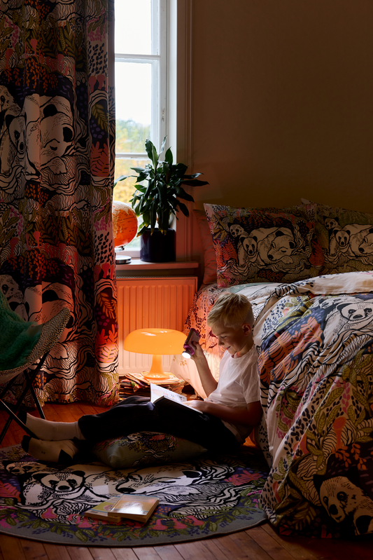 Unikeot-pimennysverho verhot