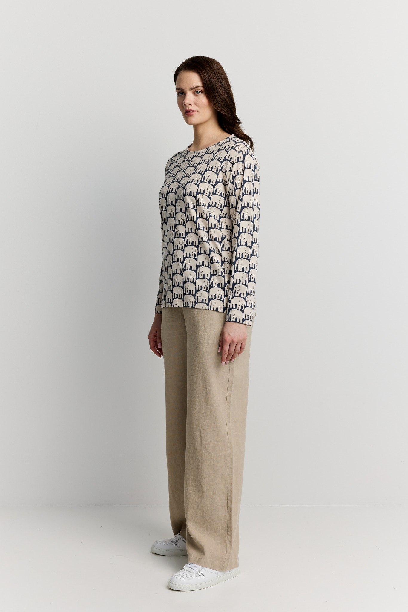 22784451006_3; 22784451005_3; 22784451004_3; 22784451003_3; 22784451002_3; 22784451001_3; Finlayson ELEFANTTI Trikoopaita Vaalea khaki / XS 