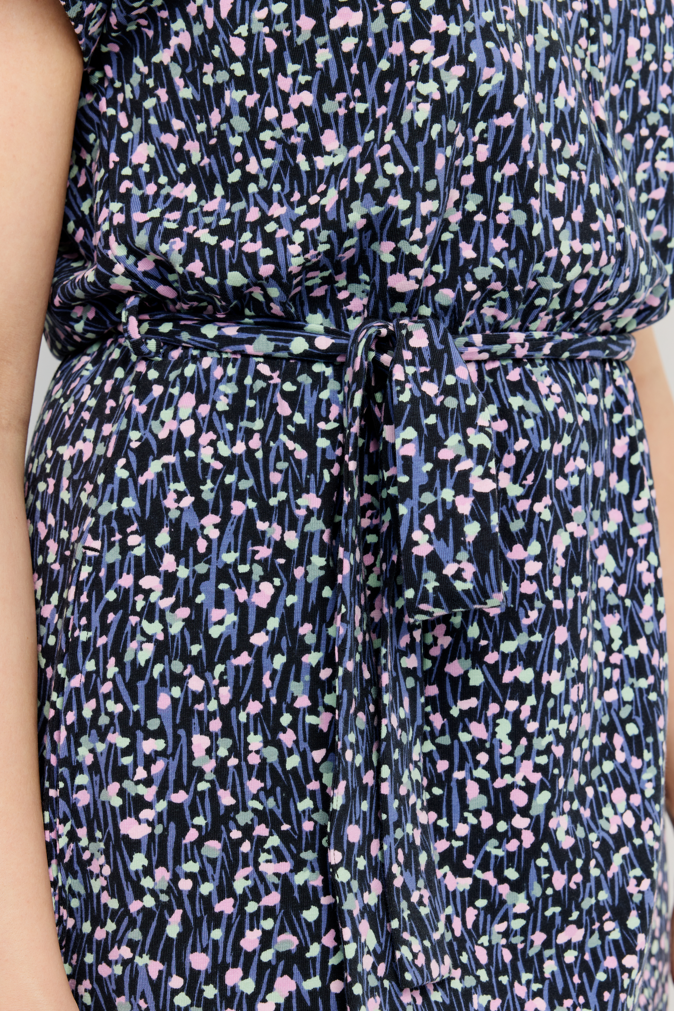 22784441001_7; Finlayson Sievä Trikoomekko Malva / Musta / S 