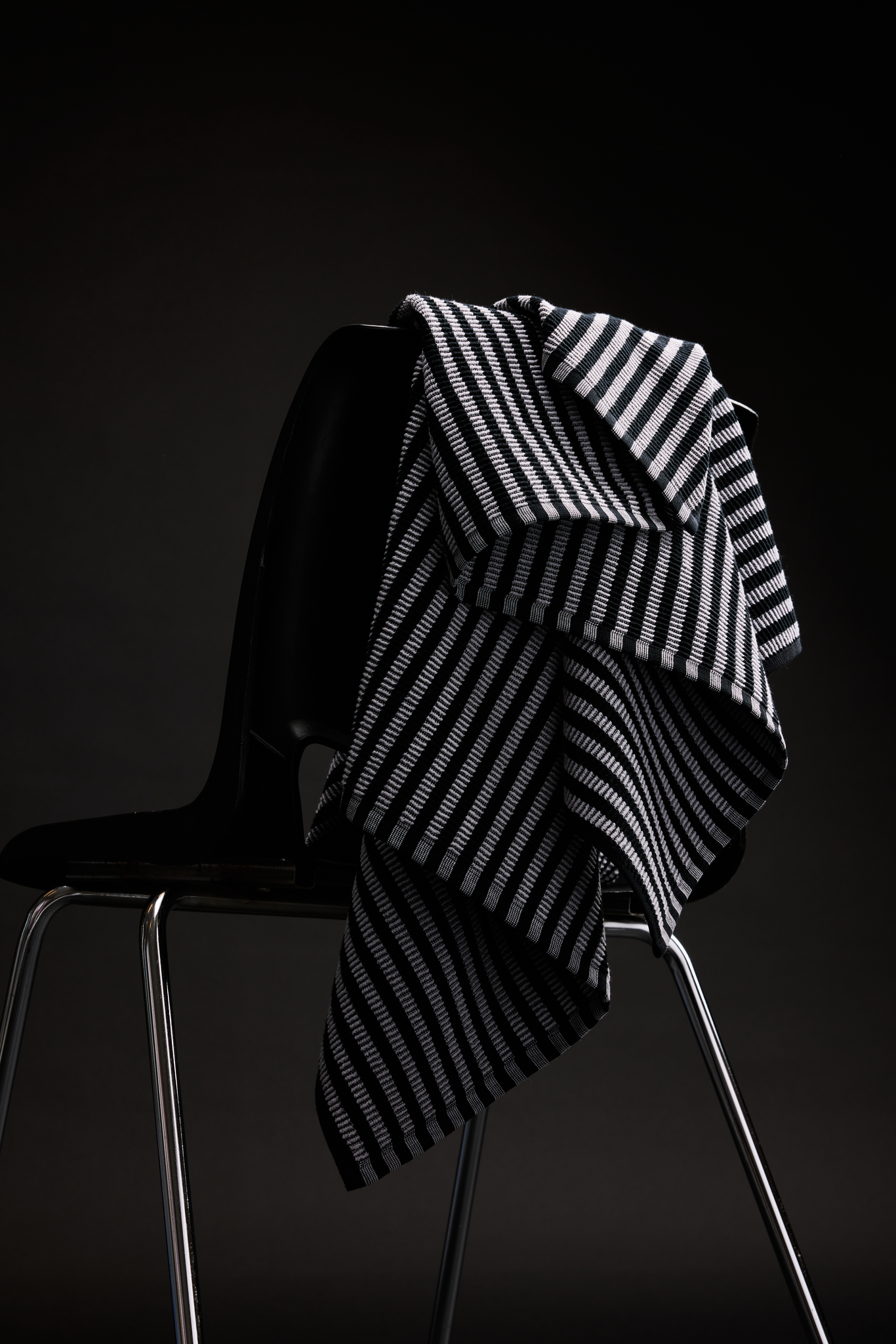 71179-1488-01-06_1; 71172-1488-01-12_1; Finlayson Raita Käsipyyhe Musta / Harmaa / 50x70 cm 