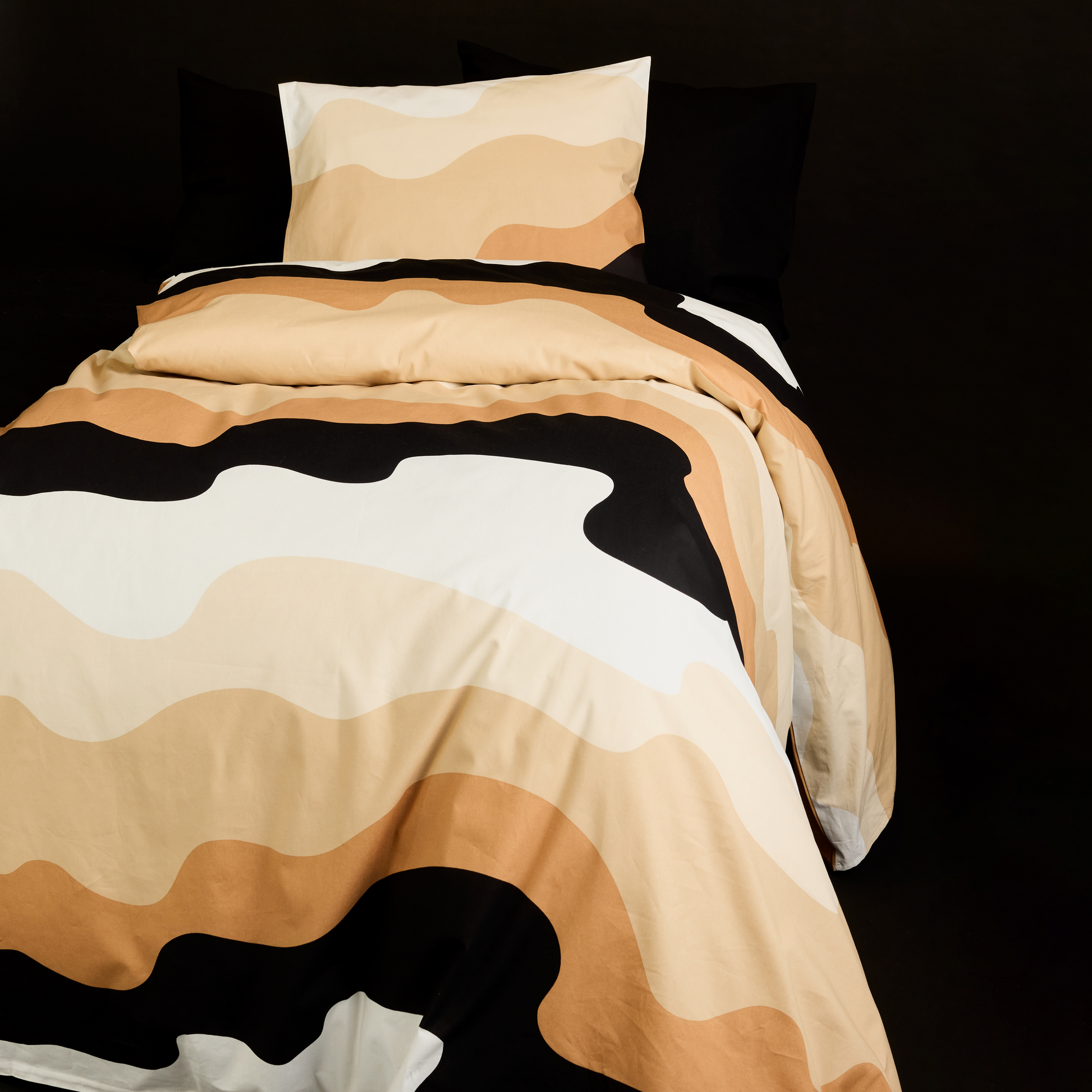 60652-3891-32-06; Finlayson Aalto Pussilakanasetti Beige / 150x210 + 50x60 cm 