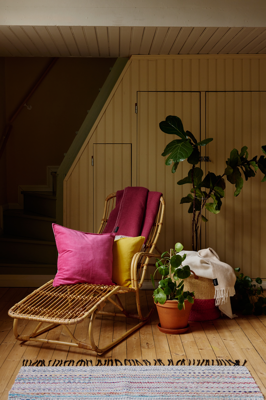 Lumoava samettikoristetyynynpäällinen loistopaivat