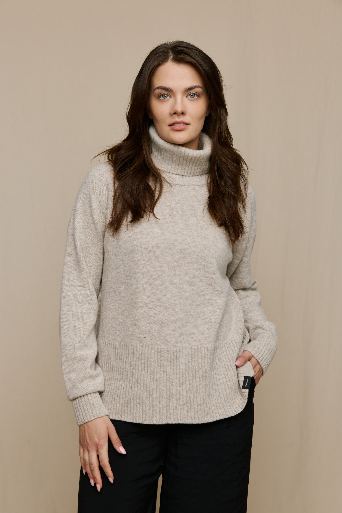 FW51003-121-M; Finlayson Saima Neule Vaalea beige / M 