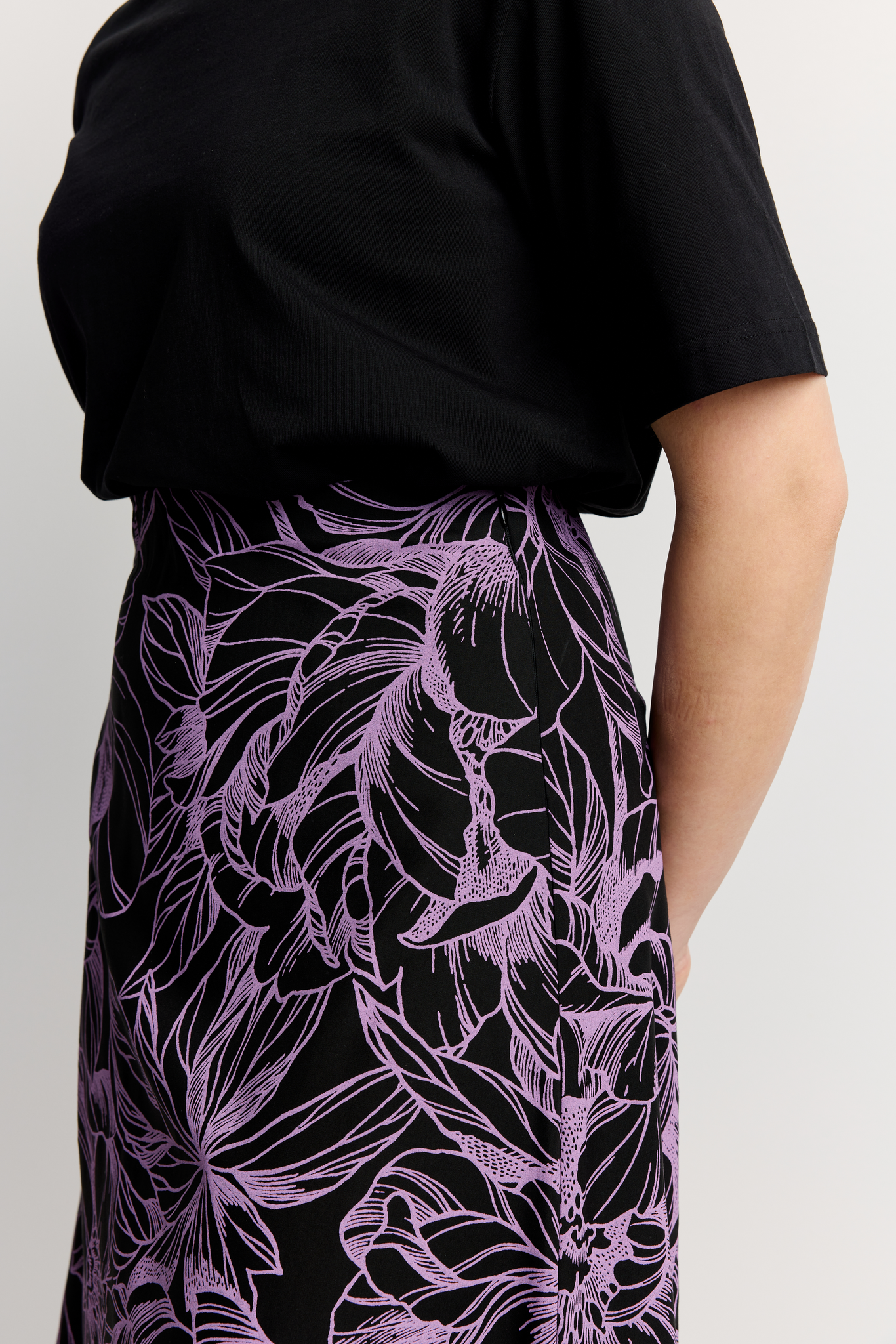 FW71001-941-S_4; Finlayson Pioni Hame Musta / Malva / S 