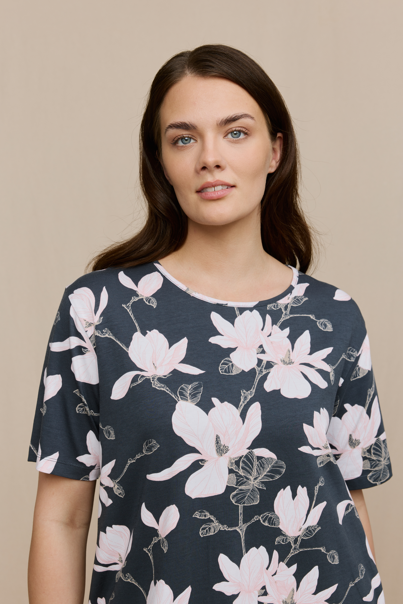 FW15005-998-XXL_1; Finlayson Magnolia Yöpaita Mustavalkoinen / XXL 