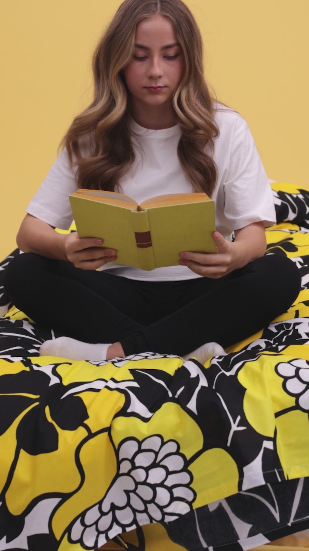 60136-5161-02-10_2; 60682-5174-02-05_2; 60652-5161-02-06_2; Finlayson Annukka Pussilakanasetti Keltainen / 150x210 + 50x60 cm 