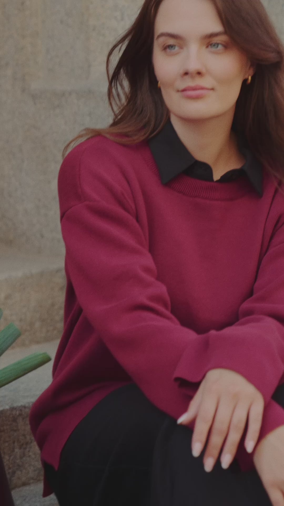 FW51001-471-S;
FW51001-471-M;
FW51001-471-L;
FW51001-471-XL; Eini Knit Red